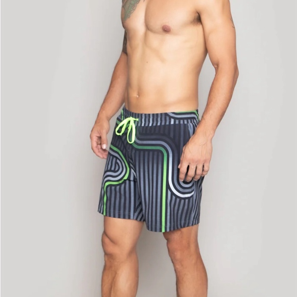 Men’s Niyama Sol size 30 NWT